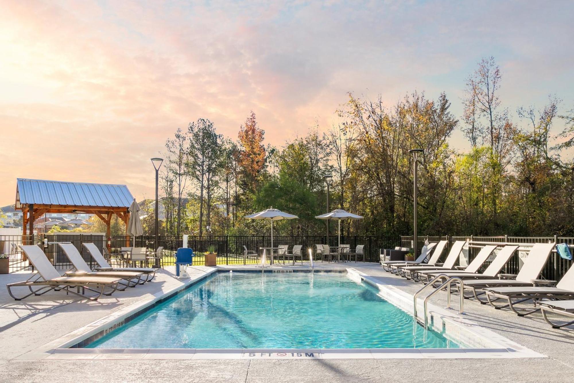 Holiday Inn Express Chattanooga - Hamilton Place エクステリア 写真