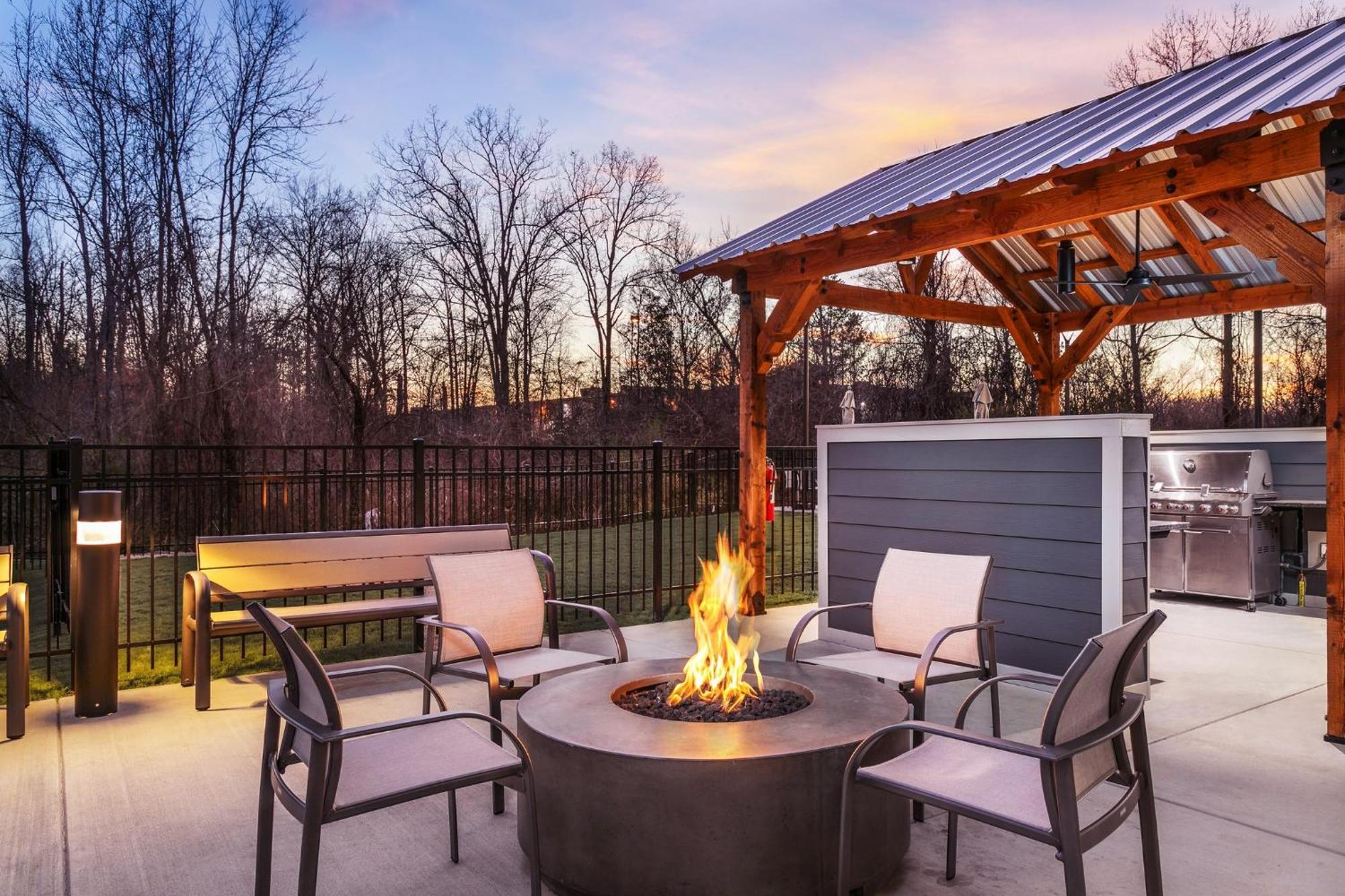 Holiday Inn Express Chattanooga - Hamilton Place エクステリア 写真